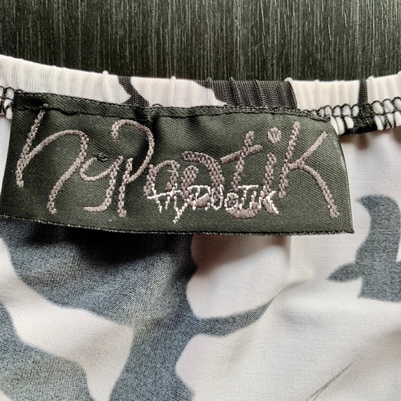 Hypnotik Hibiscus Motif Fit & Flare Midi Sundress - Picture 7 of 7